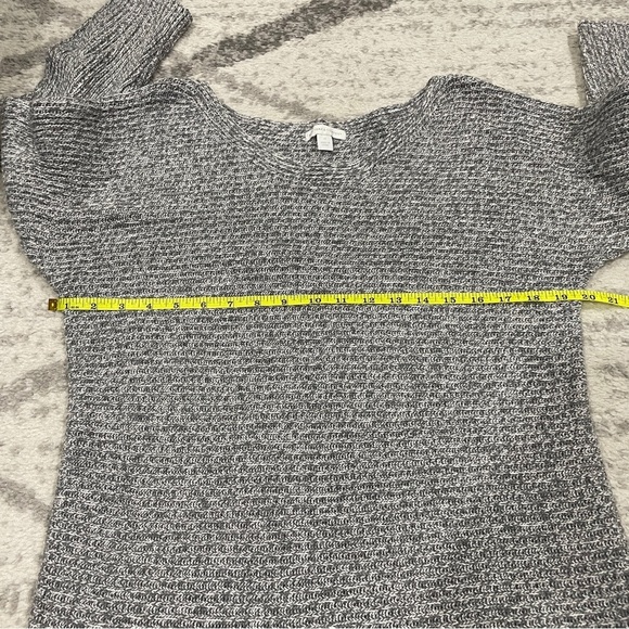 New York & Company Grey 3/4 Sleeve Sweater - Picture 6 of 7